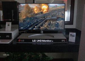 LG UHD MONITOR 4K ON DISPLAY in Puerto Rico - Photo by Michael Ferrer for TRAFFIC CHIC